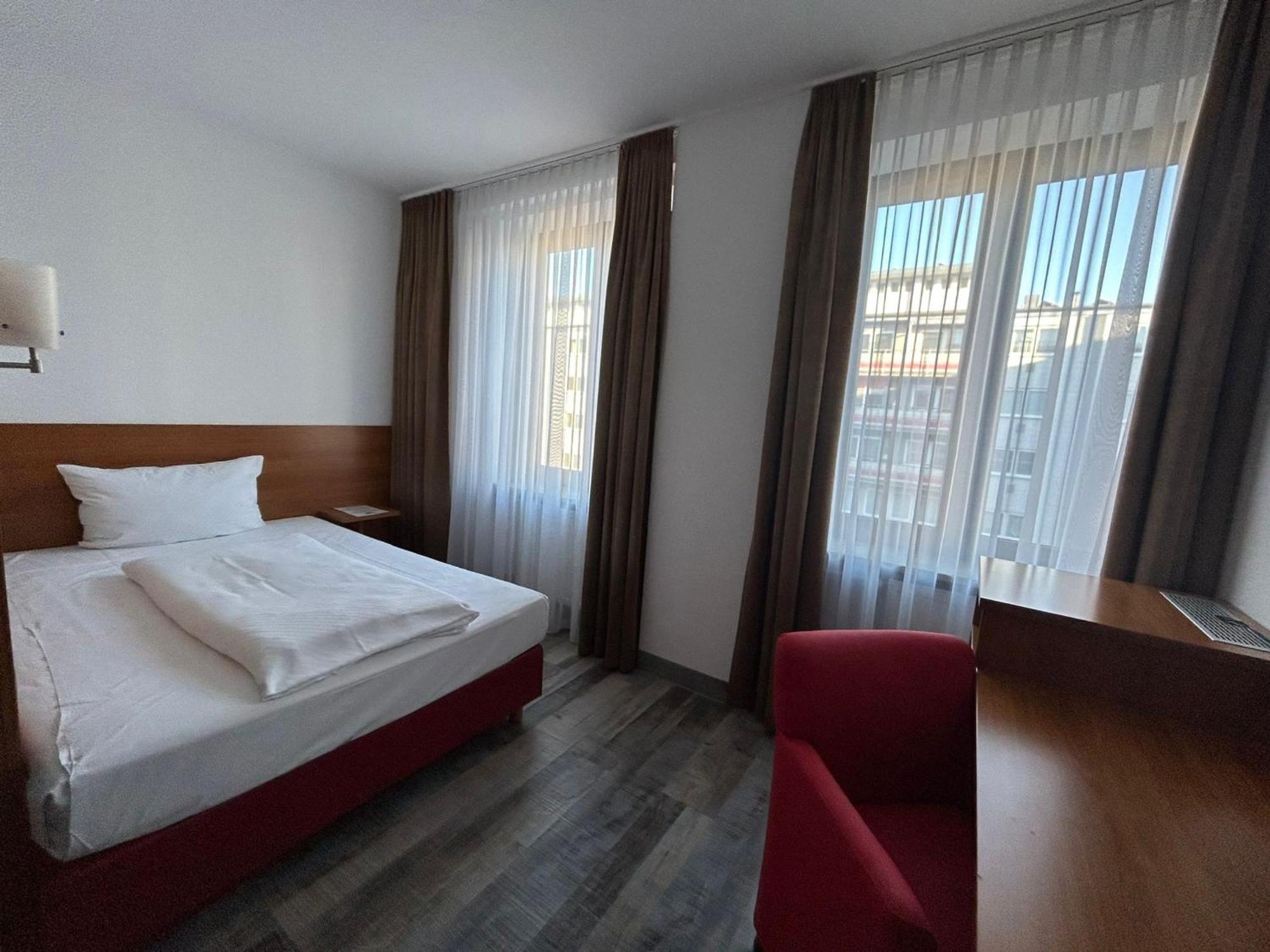 נירנברג Hotel Fackelmann מראה חיצוני תמונה