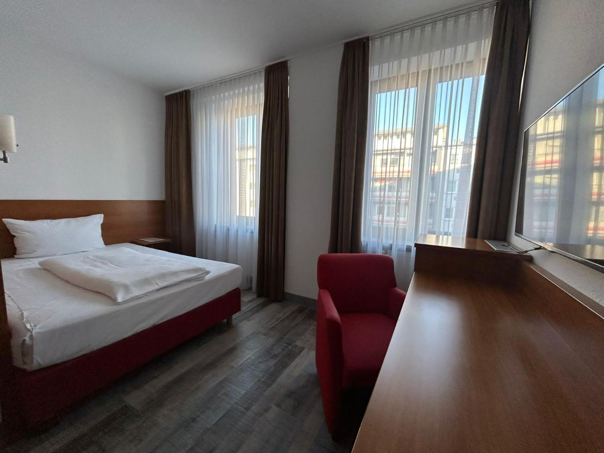 נירנברג Hotel Fackelmann מראה חיצוני תמונה